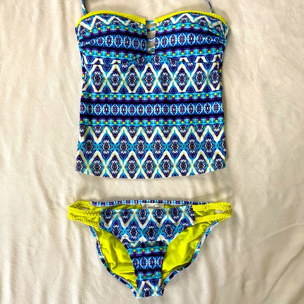 Jessica Simpson tankini